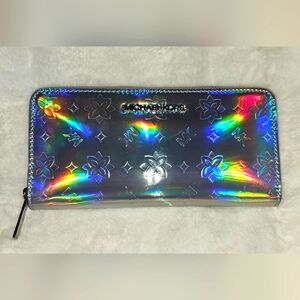 Michael Kors Larege Zip Wallet Iridescent Silver